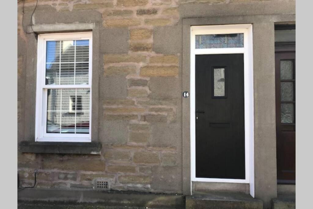 The Colours Riverside Apartment With Garden Broughty Ferry Bagian luar foto